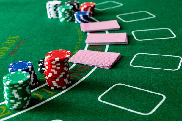 hohotogel login platform interface showing slot games and live-dealer tables